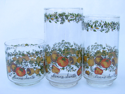16 retro vintage kitchen glasses, never used Corningware Spice of Life