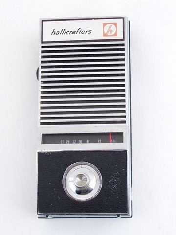 1960s Hallicrafters CRX-106 portamon handheld AM transistor radio receiver