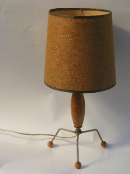 50s 60s mod vintage wood and wire desk / table lamp, retro burlap shade