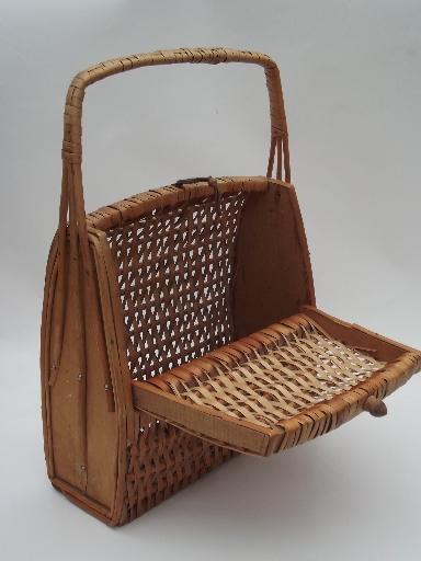 60s 70s vintage box bag basket purse, natural rattan wicker, retro shape