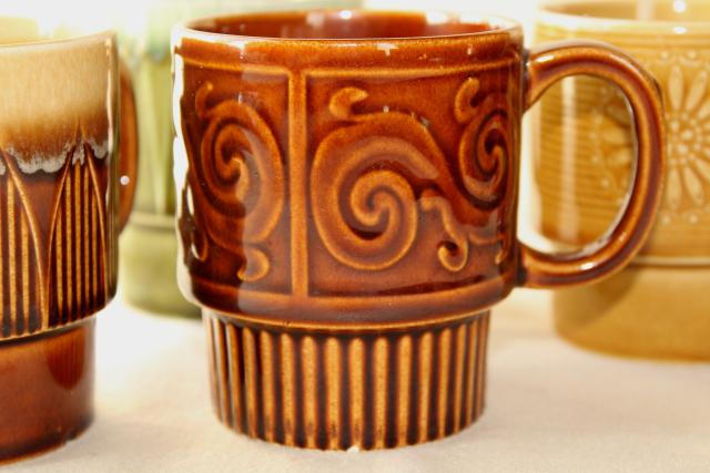 60s 70s vintage stacking stackable ceramic coffee cups, set of mismatched mugs made in Japan