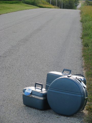 60s vintage hard-sided luggage suitcase set, train case carry-on round