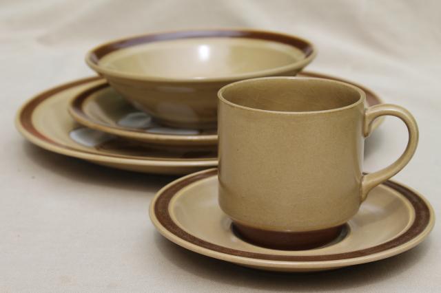 70s vintage heavy stoneware pottery dinnerware set w/ mod flowers, Hearthside Japan dogwood