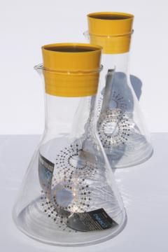 70s vintage Pyrex flasks, heat proof glass carafe bottles w/ lids & original labels