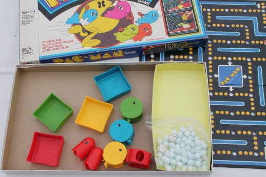 80s vintage Pac-Man board game w/ plastic Pac pieces & marbles