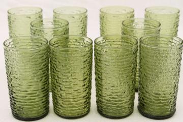 Anchor Hocking Soreno bark texture crinkle glass tumblers, 60s vintage avocado green drinking glasses