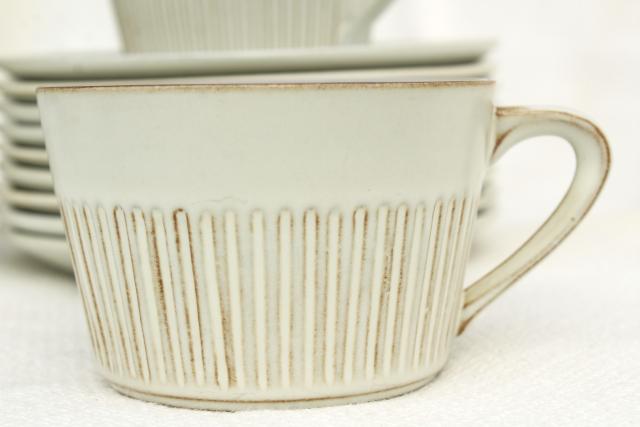 Cleopatra Fris Holland pottery, mod vintage ceramic coffee cups & saucers