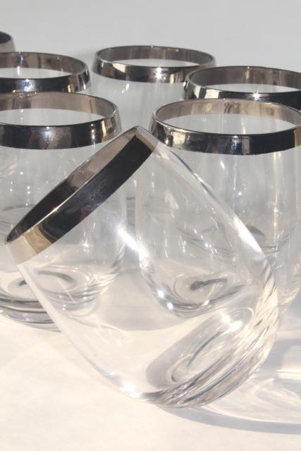 Dorothy Thorpe silver platinum band tumblers, vintage mid-century mod roly poly glasses