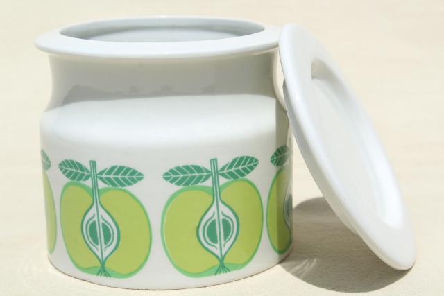 Scandinavian modern vintage Arabia Finland Pomona green apple white ceramic canister