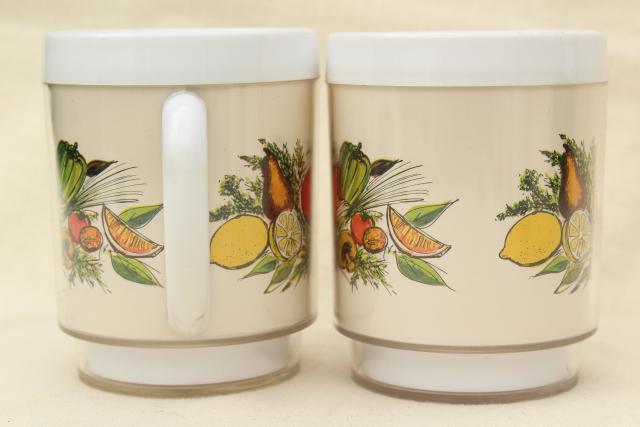 Spice of life kitchen seasonings insulated plastic mugs, retro 70s vintage