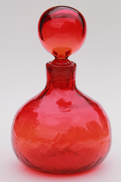 amberina red crackle glass genie bottle, mod vintage Blenko glass decanter w/ round stopper