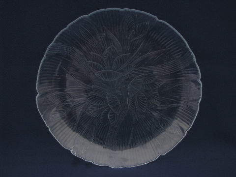 Arcoroc crocus Canterbury pattern glass dishes, dinner plates and bowls