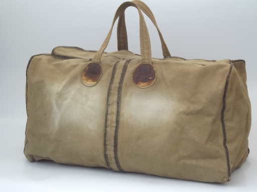 Beat up 60s vintage army green cotton bag, satchel / small duffle bag