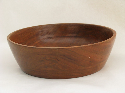 Big round walnut wood bowl for salad / fruit, 60s vintage danish modern