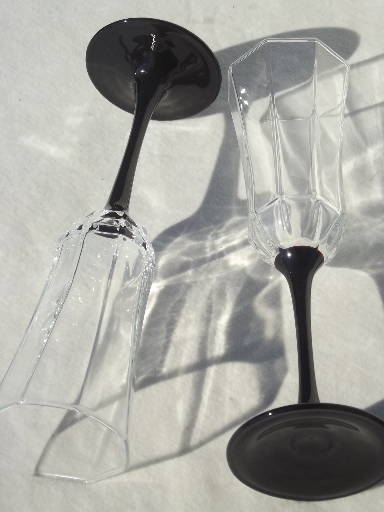 Black glass / crystal wine glasses & champagne flutes, mixed vintage stemware