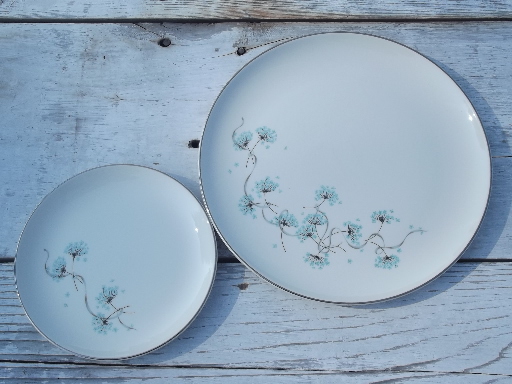 Blue Lace wild flowers, vintage Taylor, Smith and Taylor china set for 4