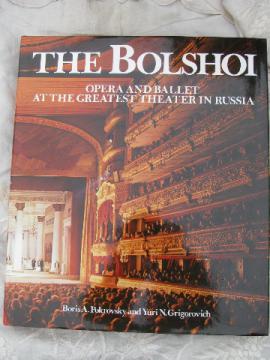 Bolshoi Russian ballet and opera, '79 English translation book w/ photos