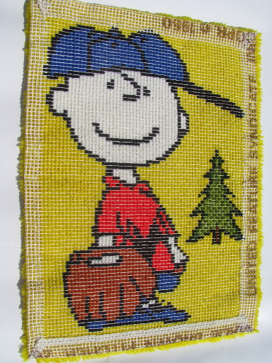 Charlie Brown baseball Peanuts 70s retro latch hook wall hanging rug