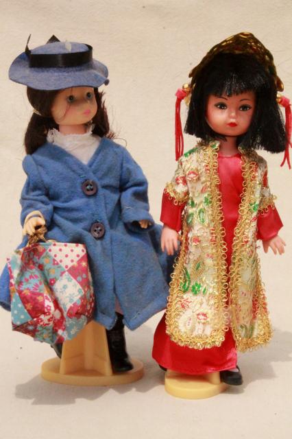 collection of retro big eyed Bradley dolls & Ginny dolls, 1970s vintage