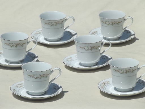 Fine China Japan for International Silver, 326 Springtime cups & saucers