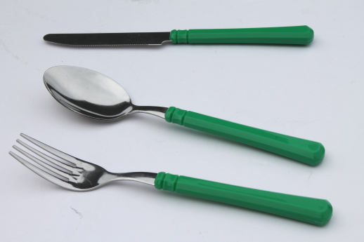 Frigorello - Italy kitchenware, glass refrigerator pitcher & green plastic handle utensils