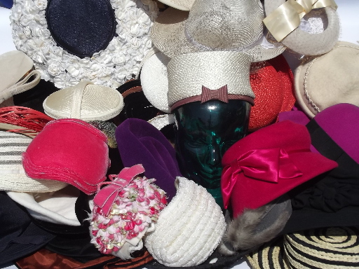 Huge lot  40s 50s 60s 70s vintage ladies hats, velvet, fur, felt, straw