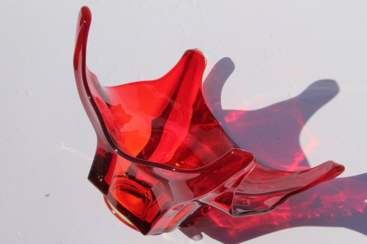 Huge retro art glass bowl w/ mod asymmetrical spiky shape, Viking Epic line red glass