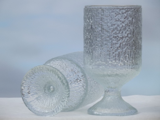 Indiana crystal ice textured glass drinking glasses, water or wine glasses