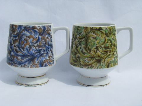 Large set mid-century mod 60s vintage coffee mugs, retro paisley print