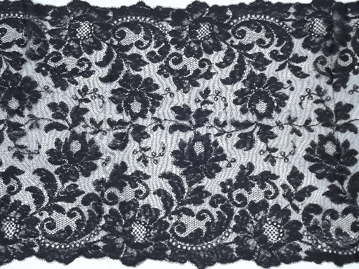 Long black lace mantilla veil or evening wrap, vintage 1940s or 50s