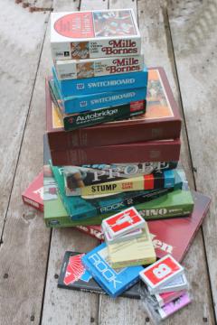 Lot of mod 60s vintage board games, card game sets & pieces, roulette wheel etc.