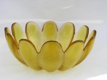 Mid-century vintage heavy art glass flower shape bowl, Blenko or Indiana?