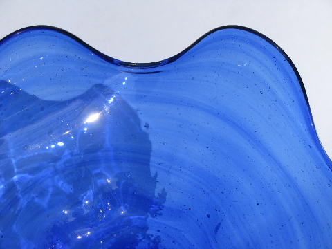 Mod free-form wave shape, retro 60s vintage art glass bowl, cobalt blue