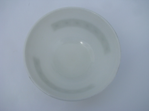 Mod square flowers, verde green / white vintage Pyrex kitchen glass mixing bowl