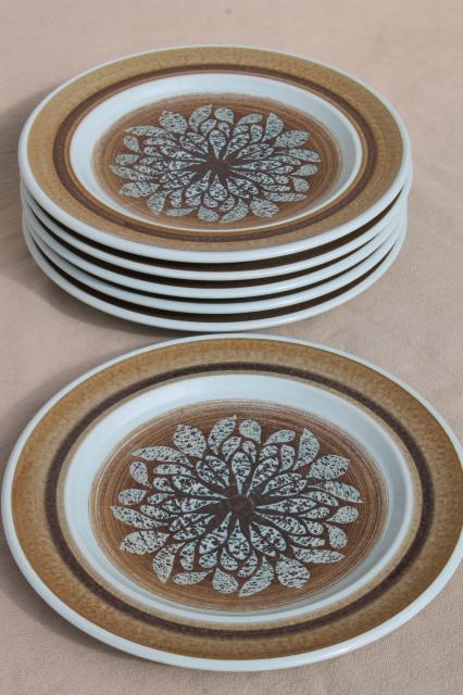 mod vintage Franciscan earthenware Nut Tree salad plates, retro 1970s dinnerware