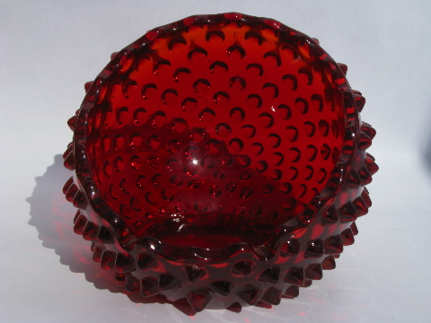 Mod vintage round orb ashtray, hobnail texture pattern, ruby red glass