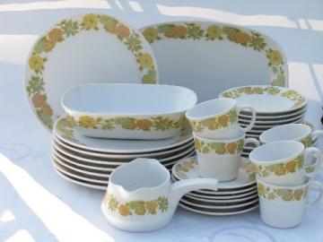 Noritake - Japan Sunny Side retro vintage 60s pottery dinnerware, 31 pieces