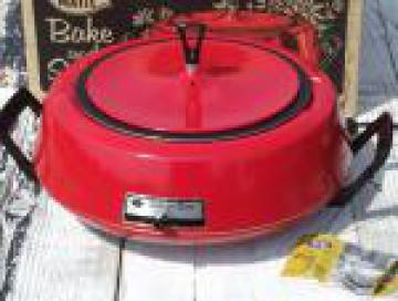 Poppy orange red Mirro Matic bake and serve electric casserole, mod vintage