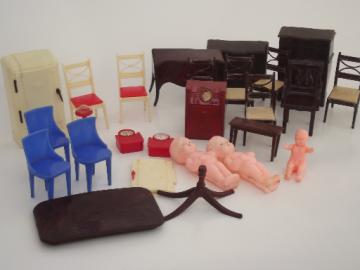 Renwal plastic dollhouse furniture lot, vintage celluloid doll house dolls