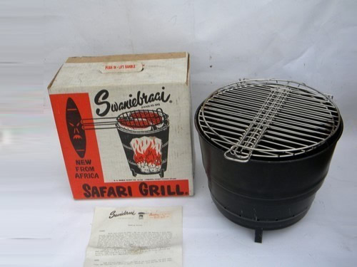 Retro 60s vintage Swanniebraai portable safari newspaper grill