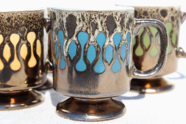 retro 70s ceramic coffee cups, vintage Japan mugs set, bronze brown drip glaze w/ mod pop of color