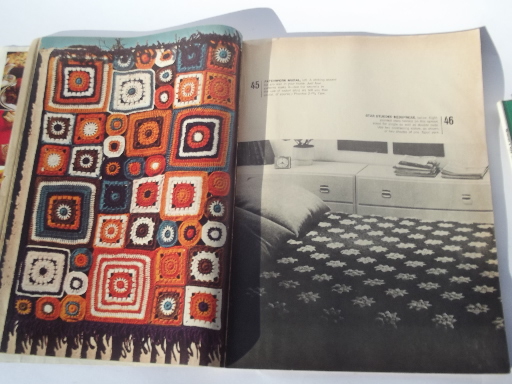 Retro 70s  crochet   patterns,  hippie vintage fashions & granny square afghans