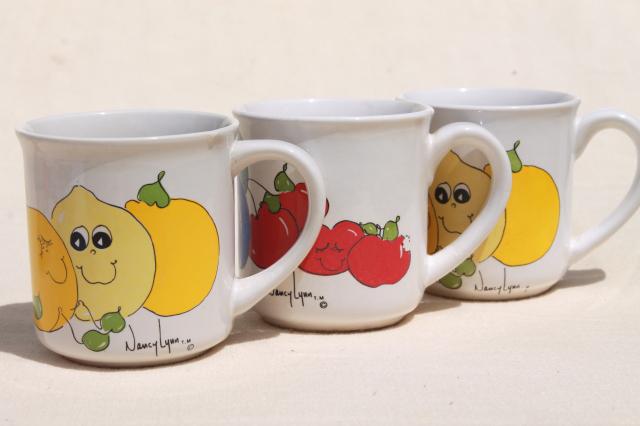 retro 70s vintage mug tree rack w/ Nancy Lynn smiling fruit coffee mugs