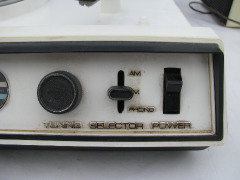 Retro space-age vintage Dorchester radio/turntable w/remote speaker and sci-fi style