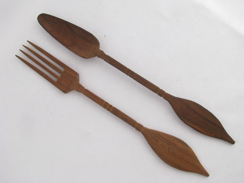 Retro tiki 60s mod vintage wood salad servers, carved mahogany fork & spoon