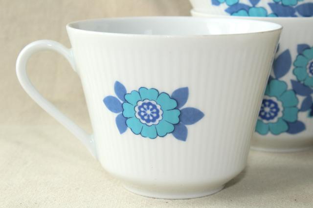 set of six vintage coffee or tea cups, mid-century mod blue daisy flowers china