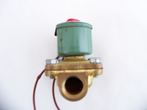 Skinner brass solenoid valve, 120vac model #R2D X10, never used