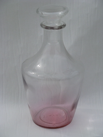 Small rose-pink glass decanter / shot glasses set