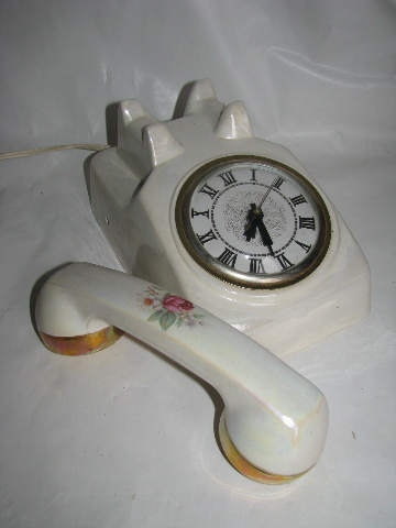 Vintage 1950s vanity bedside table china telephone clock