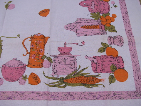 Vintage 50s cotton print tablecloth in retro pink, country primitive kitchen theme